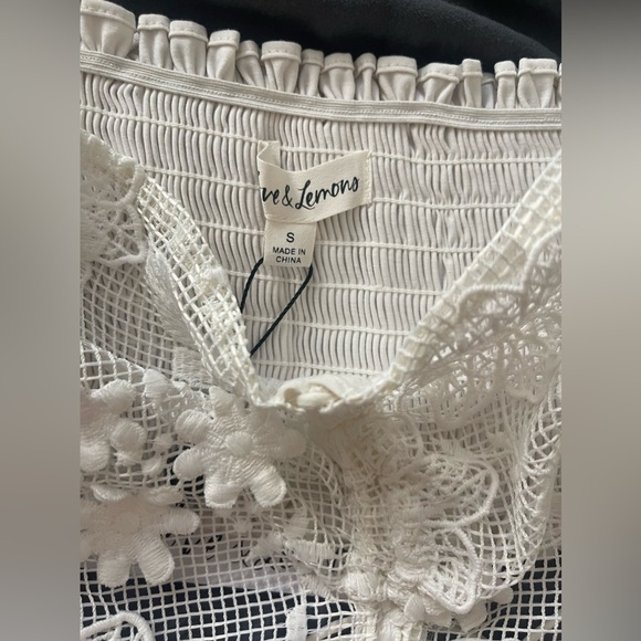 NWT For love & lemons daisy floral crochet set- small! Price for the 2 piece set - Picture 2 of 7